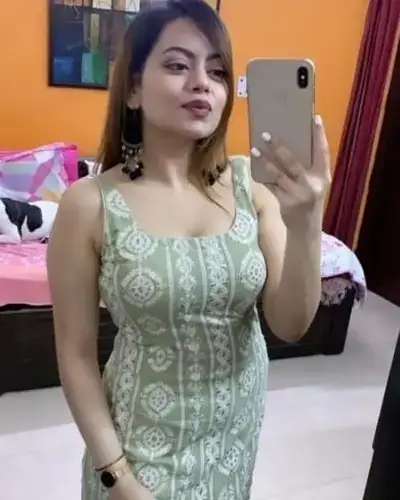 Call Girl in Bilsi